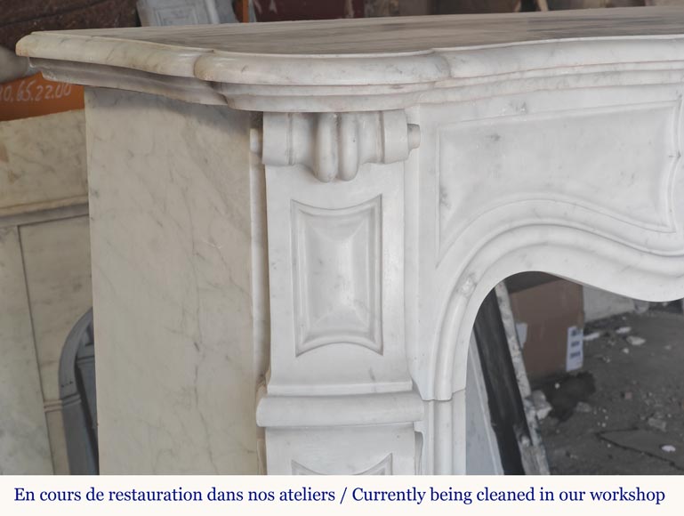 Petite cheminée de style Louis XV en marbre de Carrare Petite cheminée de style Louis XV en marbre de Carrare-4