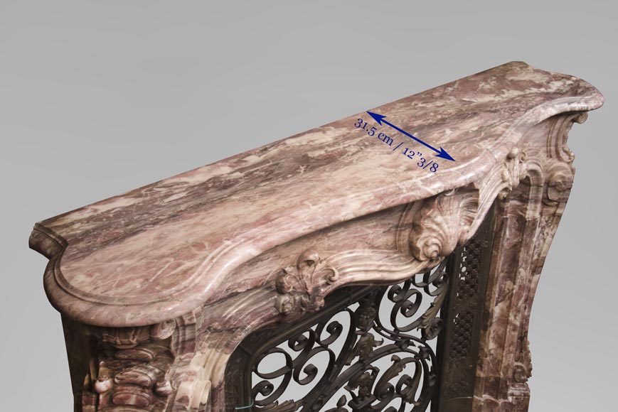 Très belle cheminée ancienne de style Louis XV en marbre Fleur de Pêcher richement sculptée Très belle cheminée ancienne de style Louis XV en marbre Fleur de Pêcher richement sculptée-15