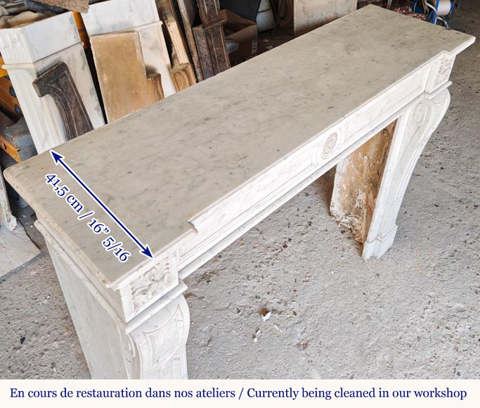 Cheminée de style Louis XVI à fleur de tournesol en marbre de Carrare Cheminée de style Louis XVI à fleur de tournesol en marbre de Carrare-8