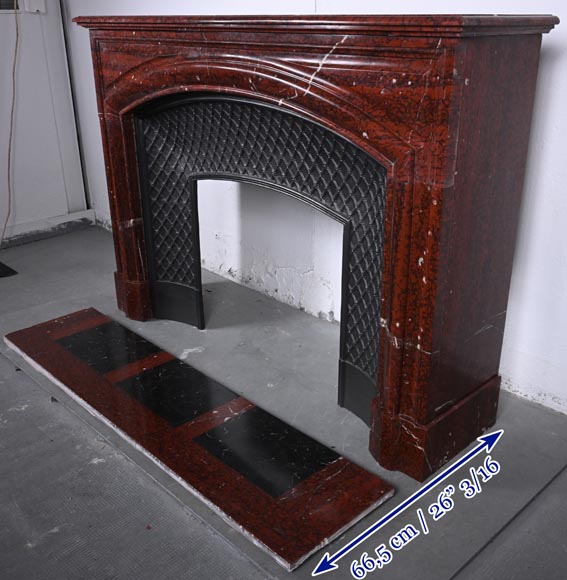 Cheminée de style Louis XIV à boudin sculptée en marbre Griotte Cheminée de style Louis XIV à boudin sculptée en marbre Griotte-5