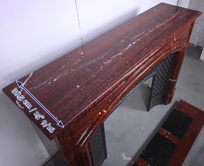 Cheminée de style Louis XIV à boudin sculptée en marbre Griotte Cheminée de style Louis XIV à boudin sculptée en marbre Griotte-9