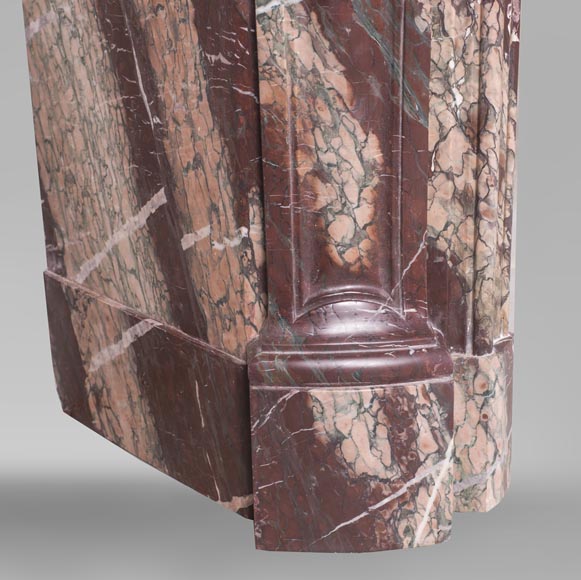 Cheminée ancienne de style Louis XV, modèle Pompadour, en marbre Campan rubané Cheminée ancienne de style Louis XV, modèle Pompadour, en marbre Campan rubané-4