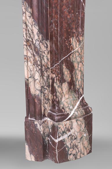 Cheminée ancienne de style Louis XV, modèle Pompadour, en marbre Campan rubané Cheminée ancienne de style Louis XV, modèle Pompadour, en marbre Campan rubané-7