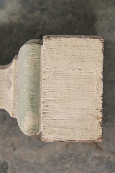 Ensemble de balustres d'escalier en bois sculpté peint Ensemble de balustres d'escalier en bois sculpté peint-5