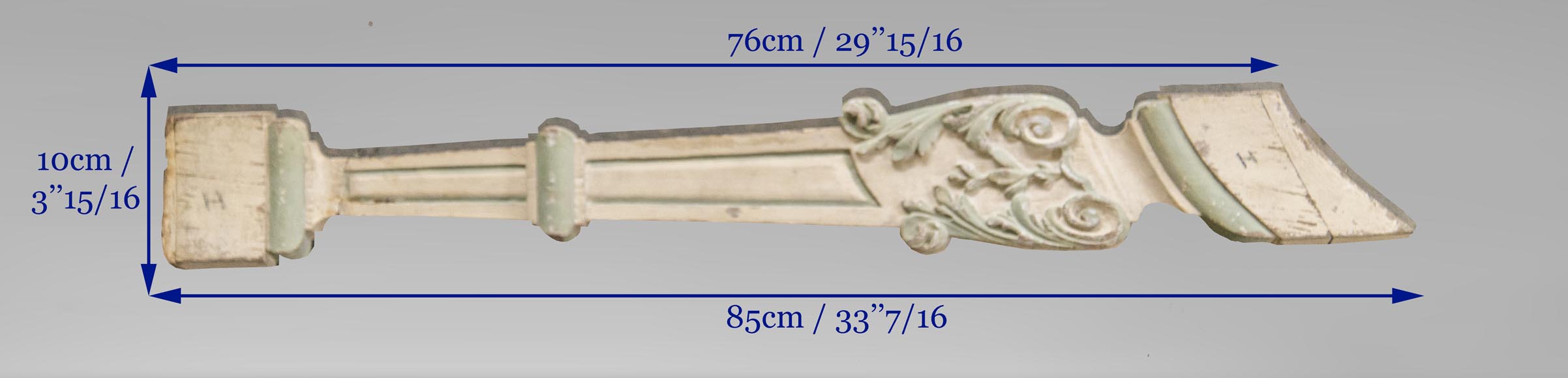 Ensemble de balustres d'escalier en bois sculpté peint Ensemble de balustres d'escalier en bois sculpté peint-6