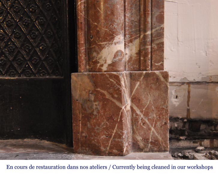 Cheminée ancienne de style Louis XIV, en marbre Rouge Royal Cheminée ancienne de style Louis XIV, en marbre Rouge Royal-7