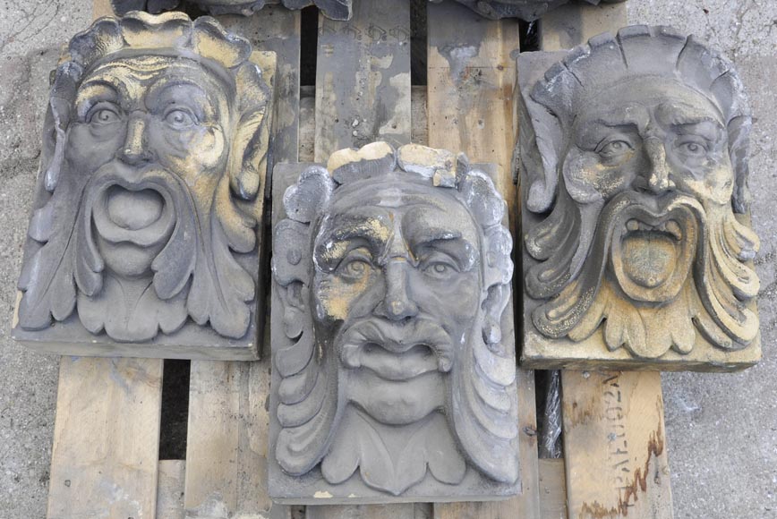Ensemble de visages sculptés et d'éléments décoratifs en pierre de Soleil des Ardennes, fin du XIXe siècle Ensemble de visages sculptés et d'éléments décoratifs en pierre de Soleil des Ardennes, fin du XIXe siècle-8