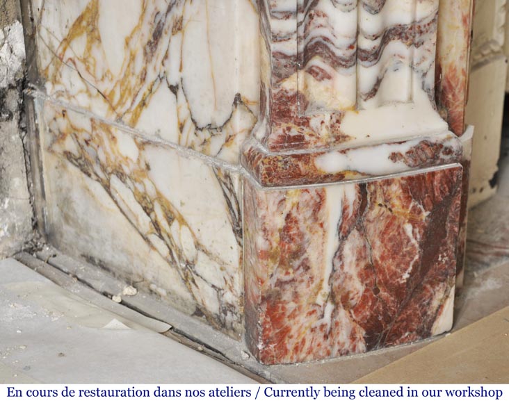 Cheminée ancienne de style Louis XVI, à rudentures, en Onyx rouge Cheminée ancienne de style Louis XVI, à rudentures, en Onyx rouge-5