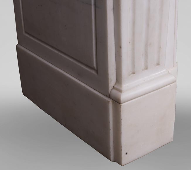 Cheminée ancienne de style Louis XVI en marbre Statuaire de Carrare Cheminée ancienne de style Louis XVI en marbre Statuaire de Carrare-7