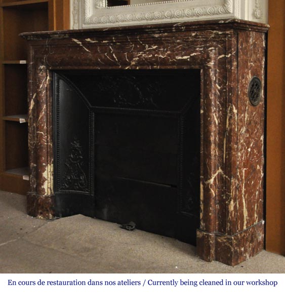 Cheminée ancienne de style Louis XIV en marbre Rouge du Nord avec son intérieur en fonte Cheminée ancienne de style Louis XIV en marbre Rouge du Nord avec son intérieur en fonte-5