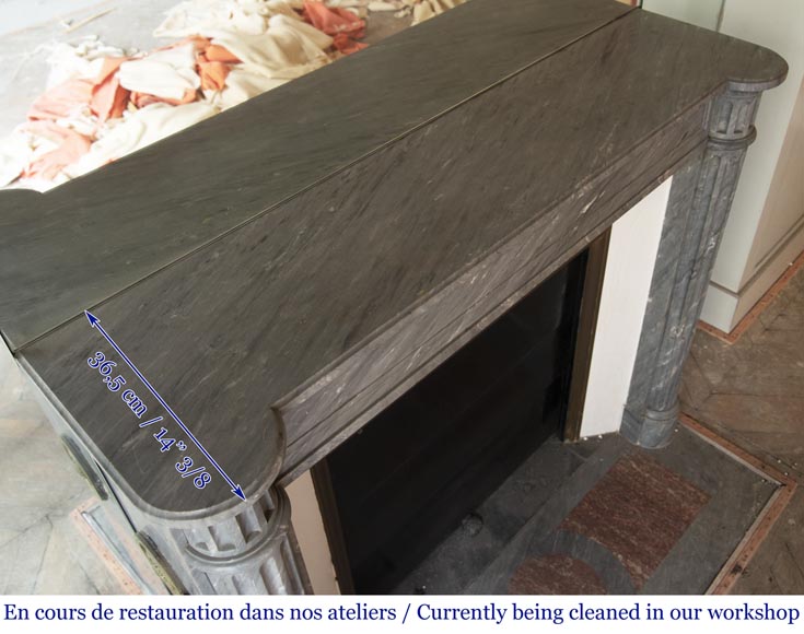 Cheminée ancienne de style Louis XVI à demi-colonnes en marbre Bleu Turquin Cheminée ancienne de style Louis XVI à demi-colonnes en marbre Bleu Turquin-8