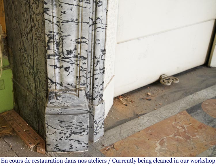 Cheminée ancienne de style Louis XV, Pompadour galbée en marbre Bleu Fleuri Cheminée ancienne de style Louis XV, Pompadour galbée en marbre Bleu Fleuri-4