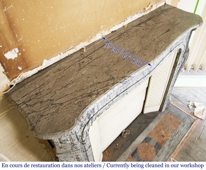 Cheminée ancienne de style Louis XV, Pompadour galbée en marbre Bleu Fleuri Cheminée ancienne de style Louis XV, Pompadour galbée en marbre Bleu Fleuri-9