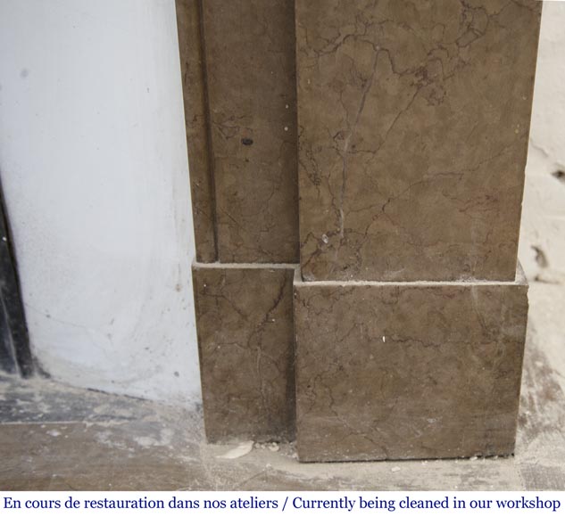 Cheminée ancienne de style Napoléon III en marbre à modillons Cheminée ancienne de style Napoléon III en marbre à modillons-7