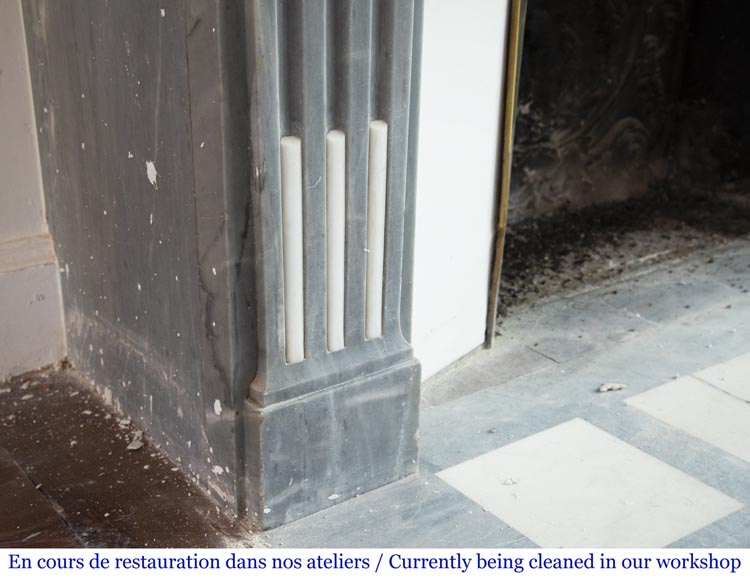 Cheminée ancienne de style Louis XVI en marbre Bleu Turquin et marbre de Carrare Cheminée ancienne de style Louis XVI en marbre Bleu Turquin et marbre de Carrare-5