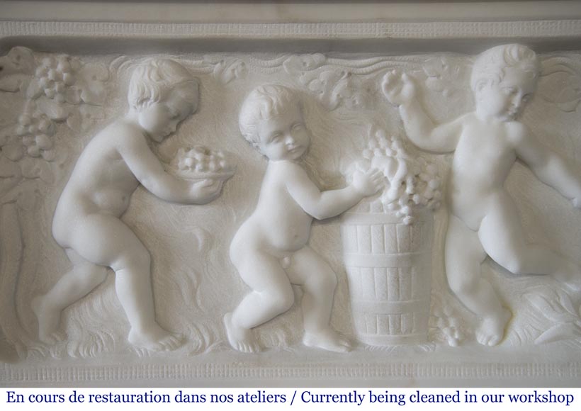 Cheminée en marbre de Carrare à décor d'Adam et Eve Cheminée en marbre de Carrare à décor d'Adam et Eve-3