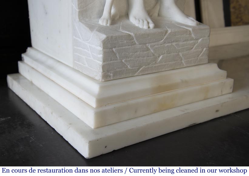 Cheminée en marbre de Carrare à décor d'Adam et Eve Cheminée en marbre de Carrare à décor d'Adam et Eve-8