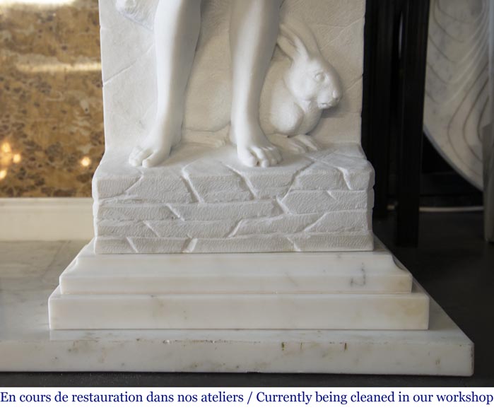 Cheminée en marbre de Carrare à décor d'Adam et Eve Cheminée en marbre de Carrare à décor d'Adam et Eve-12