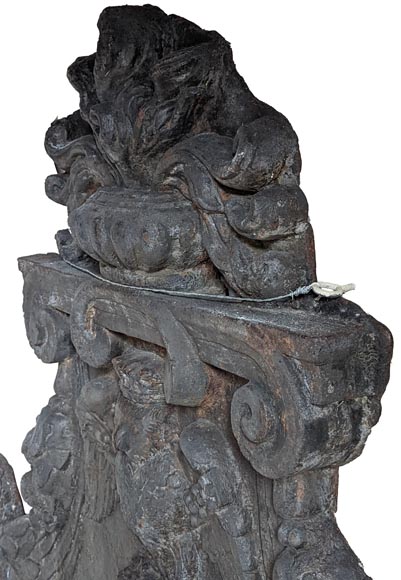 Plaque de cheminée aux armes du Châtelet Plaque de cheminée aux armes du Châtelet-3