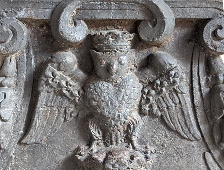 Plaque de cheminée aux armes du Châtelet Plaque de cheminée aux armes du Châtelet-6