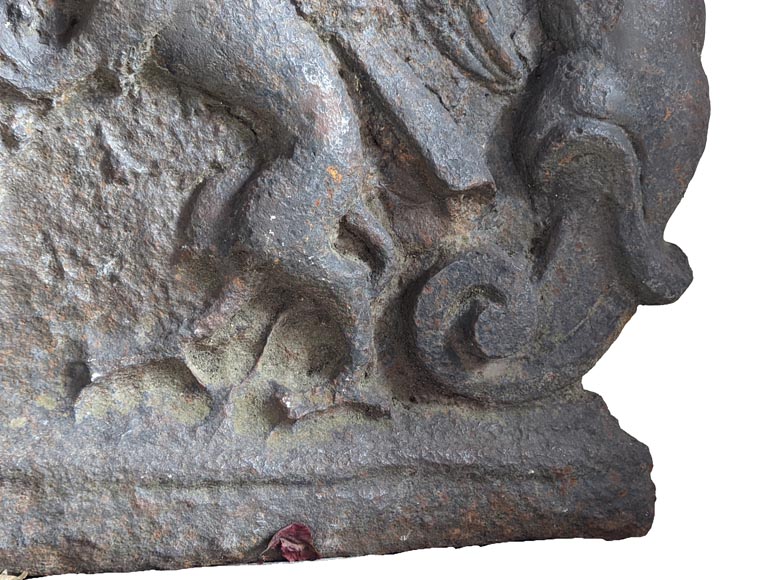 Plaque de cheminée aux armes du Châtelet Plaque de cheminée aux armes du Châtelet-14