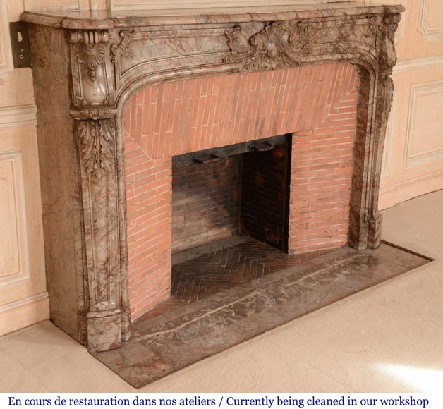 Cheminée ancienne de style Régence richement sculptée, en marbre Escalette Cheminée ancienne de style Régence richement sculptée, en marbre Escalette-5