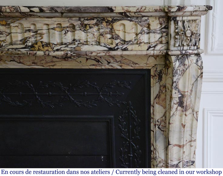 Cheminée ancienne de style Louis XVI en marbre Brèche Médicis Cheminée ancienne de style Louis XVI en marbre Brèche Médicis-6