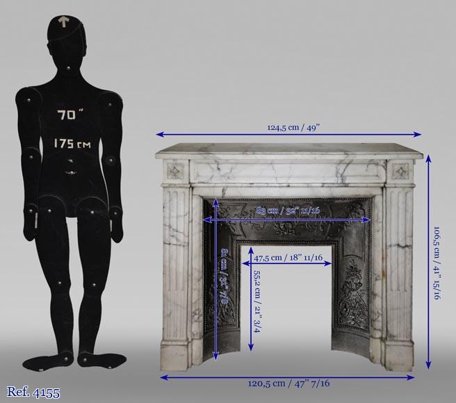 Cheminée ancienne de style Louis XVI aux rosettes en marbre Arabescato Cheminée ancienne de style Louis XVI aux rosettes en marbre Arabescato-9
