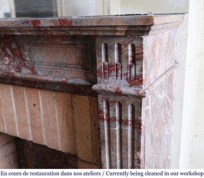 Cheminée ancienne de style Louis XVI en marbre Enjugerais avec sa dalle foyère Cheminée ancienne de style Louis XVI en marbre Enjugerais avec sa dalle foyère-6