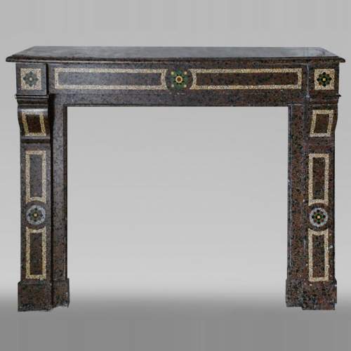 Cheminée de style Napoléon III en mosaïque de marbre