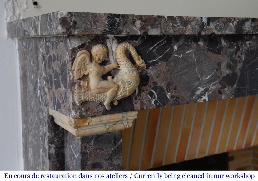 Cheminée ancienne de style Empire en brêche de Waulsort et décors en albâtre Cheminée ancienne de style Empire en brêche de Waulsort et décors en albâtre-3