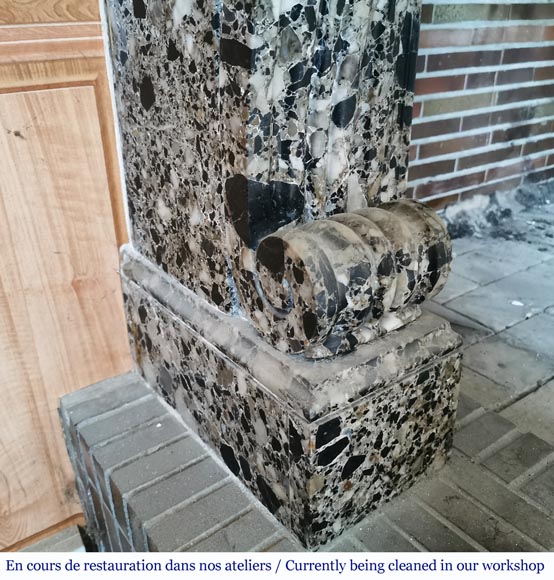 Cheminée ancienne Restauration en Brèche de Médous grise, seconde moitié du XIXe siècle  Cheminée ancienne Restauration en Brèche de Médous grise, seconde moitié du XIXe siècle -4