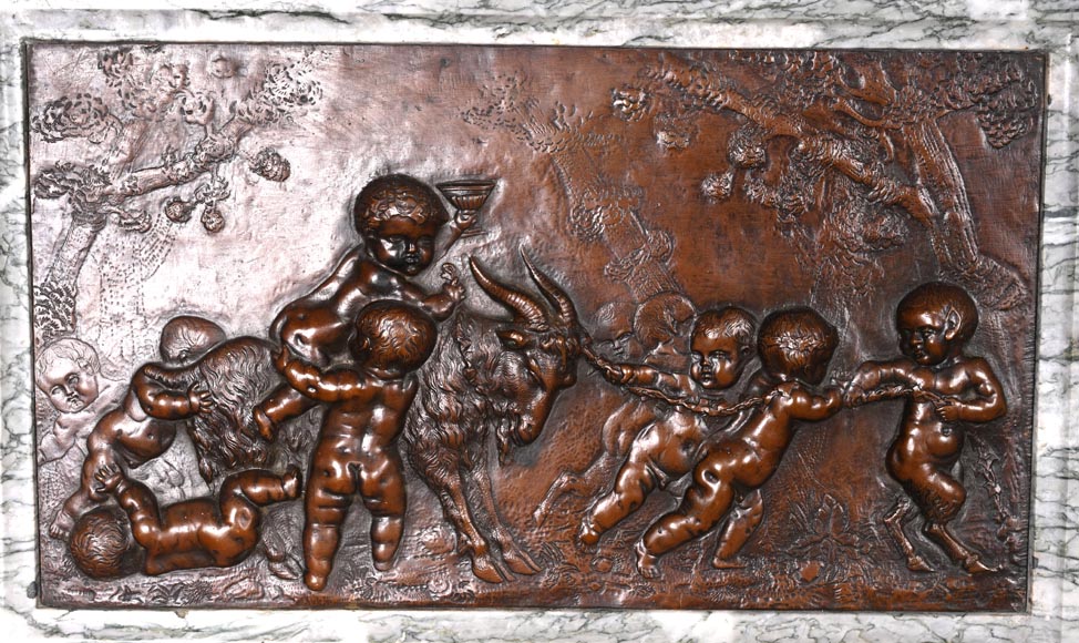 Cheminée en marbre Campan de style Louis XIV, bronzes (d’après CLODION) Cheminée en marbre Campan de style Louis XIV, bronzes (d’après CLODION)-4