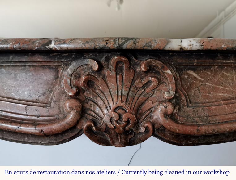 Cheminée d'époque Louis XV en marbre Rouge du Nord Cheminée d'époque Louis XV en marbre Rouge du Nord-1