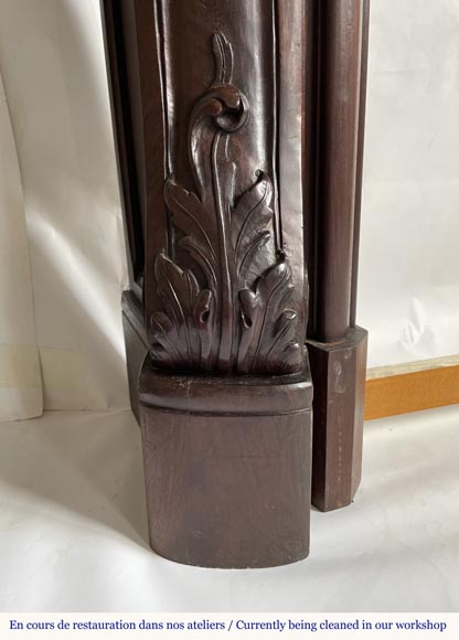 Cheminée en bois de style Louis XV, à la belle coquille Cheminée en bois de style Louis XV, à la belle coquille-5