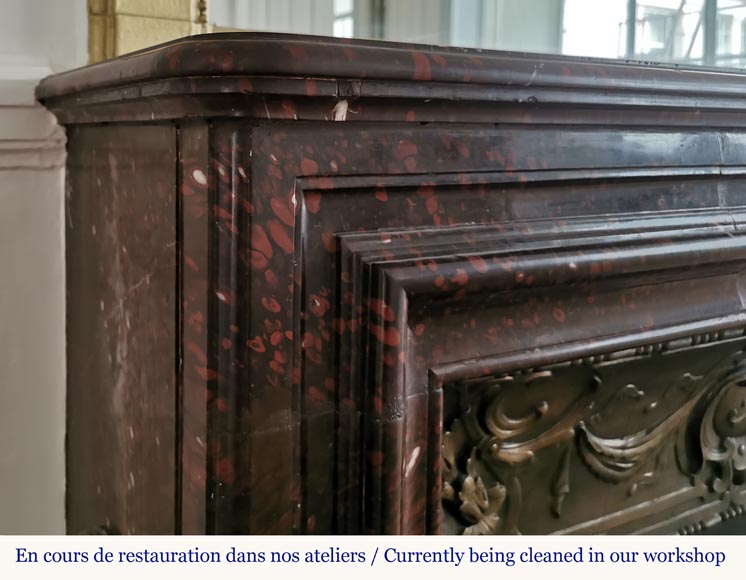 Grande cheminée ancienne de style Louis XIV en marbre Rouge Griotte Grande cheminée ancienne de style Louis XIV en marbre Rouge Griotte-3