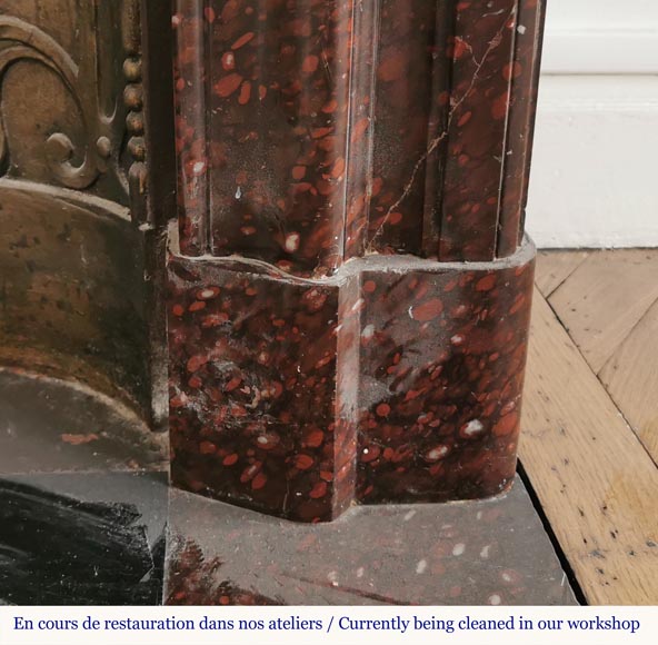 Grande cheminée ancienne de style Louis XIV en marbre Rouge Griotte Grande cheminée ancienne de style Louis XIV en marbre Rouge Griotte-7