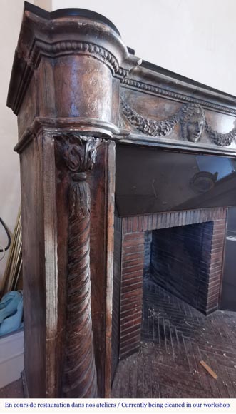 Rare cheminée en terre cuite de style Louis XVI à colonnes torses, début du XIXe siècle Rare cheminée en terre cuite de style Louis XVI à colonnes torses, début du XIXe siècle-6