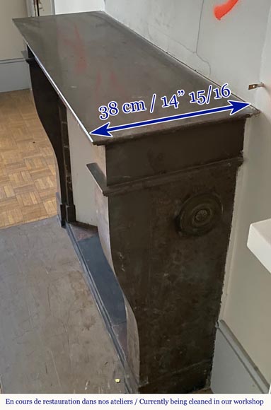 Cheminée Louis-Philippe en marbre Champlain noir Cheminée Louis-Philippe en marbre Champlain noir-3