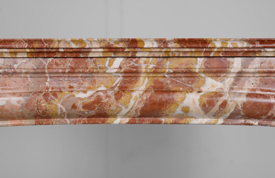 Cheminée de style Louis XIV en marbre jaspé rouge Cheminée de style Louis XIV en marbre jaspé rouge-1