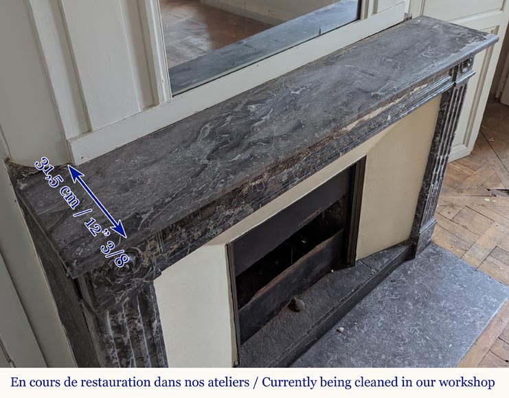 Grande cheminée d'époque Louis XVI en marbre Gris Saint-Anne aux pieds cannelés Grande cheminée d'époque Louis XVI en marbre Gris Saint-Anne aux pieds cannelés-7