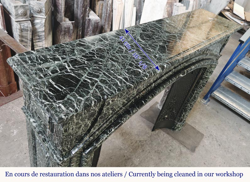 Importante cheminée de style Louis XIV en marbre vert de mer Importante cheminée de style Louis XIV en marbre vert de mer-11