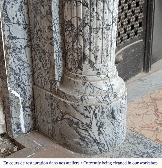 Belle cheminée de style Louis XVI aux demies colonnes en marbre Bleu Fleuri Belle cheminée de style Louis XVI aux demies colonnes en marbre Bleu Fleuri-5
