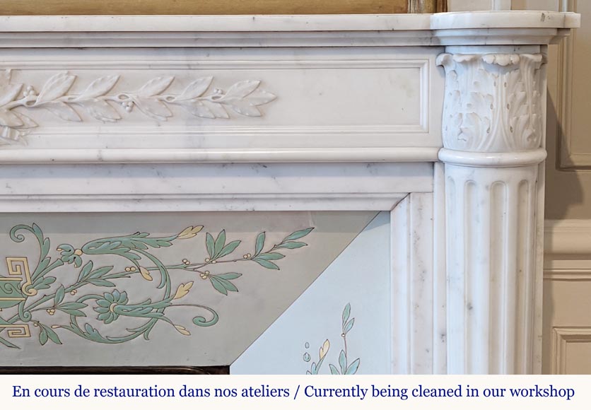 Cheminée de style Louis XVI à demie colonne et couronne de laurier Cheminée de style Louis XVI à demie colonne et couronne de laurier-9