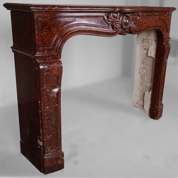 Belle cheminée en marbre Rouge Griotte au cabochon dans un entourage de feuilles d'acanthe Belle cheminée en marbre Rouge Griotte au cabochon dans un entourage de feuilles d'acanthe-4