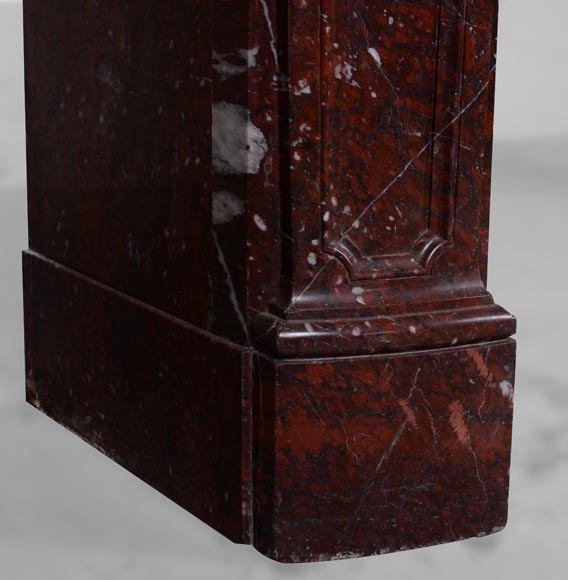 Belle cheminée en marbre Rouge Griotte au cabochon dans un entourage de feuilles d'acanthe Belle cheminée en marbre Rouge Griotte au cabochon dans un entourage de feuilles d'acanthe-7