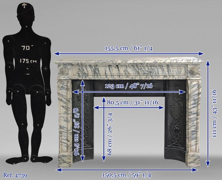 Cheminée de style Louis XVI aux liserés perlés en marbre de Carrare très veiné Cheminée de style Louis XVI aux liserés perlés en marbre de Carrare très veiné-12