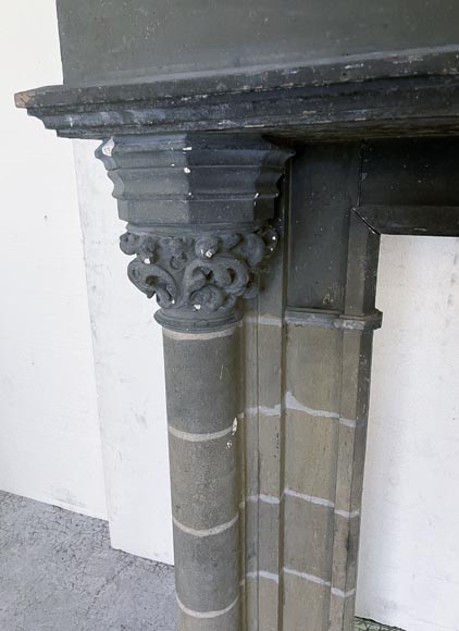 Cheminée ancienne en bois et carton de style Néo-Gothique Cheminée ancienne en bois et carton de style Néo-Gothique-5
