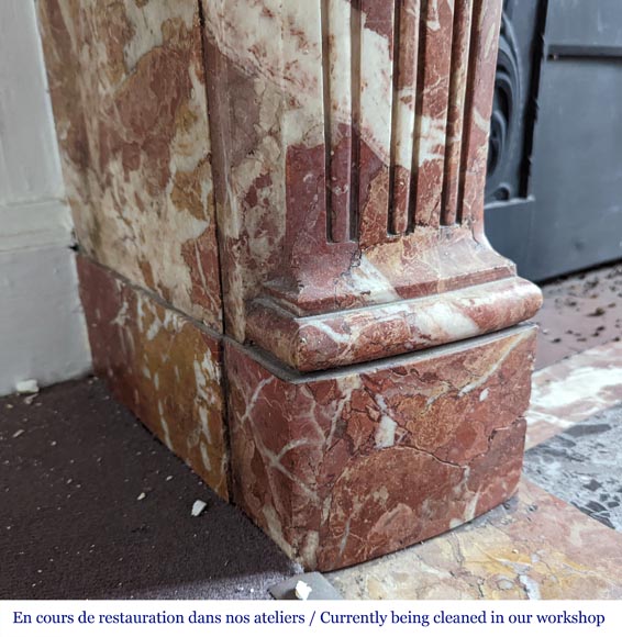 Cheminée de style Louis XV en brèche de Saint-Maximin Cheminée de style Louis XV en brèche de Saint-Maximin-6