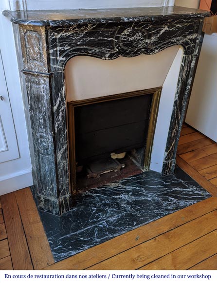 Cheminée de style Louis XV en marbre Marquina Cheminée de style Louis XV en marbre Marquina-2